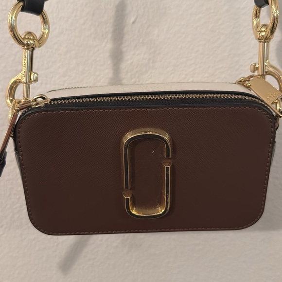 Marc Jacob’s Camera Bag - Picture 2 of 7